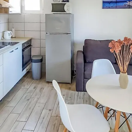 Stunning Apartment In Brodarica * Brodarica (Sibenik-Knin)