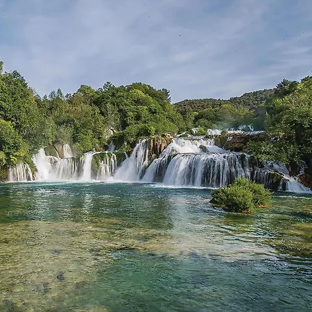 Stunning Apartment In Brodarica * Brodarica (Sibenik-Knin)