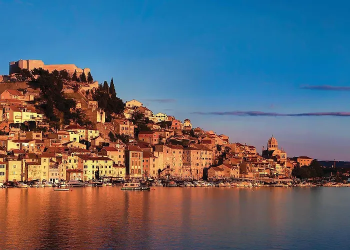 Stunning Apartment In Brodarica